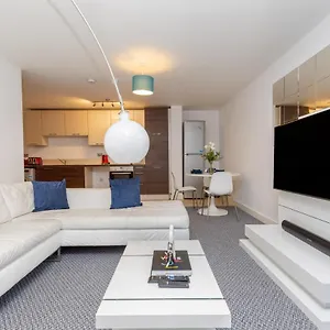  Apartment Right Place